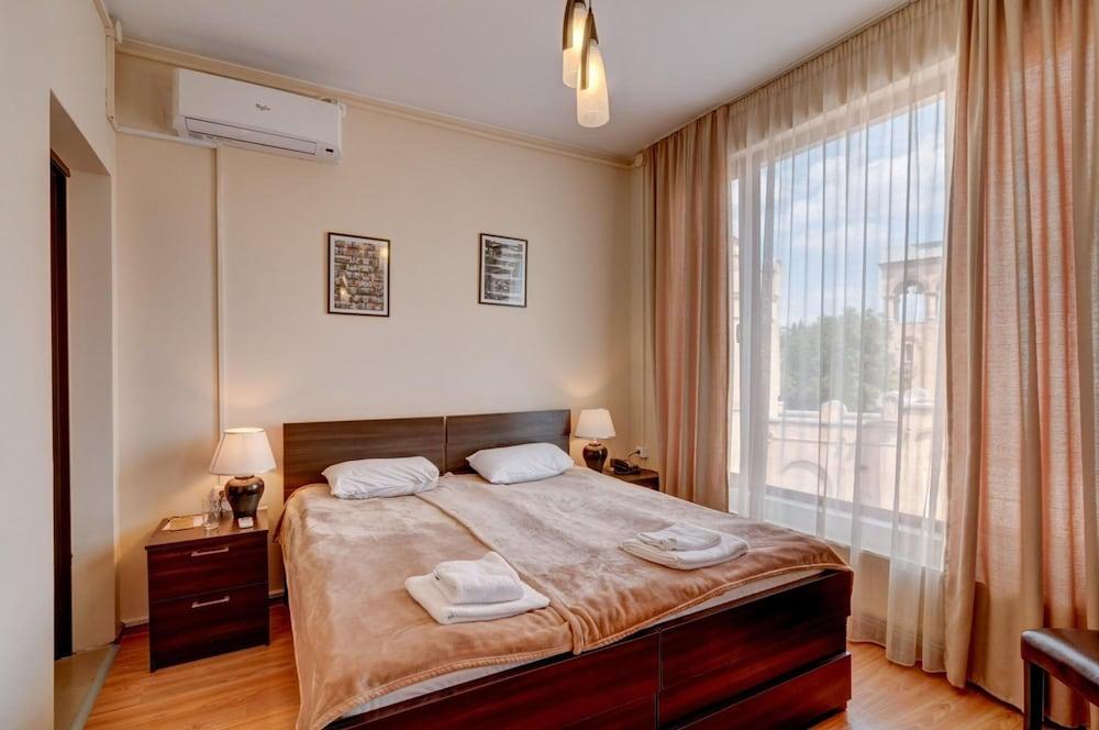 Liva Hotel Tbilisi Exterior photo